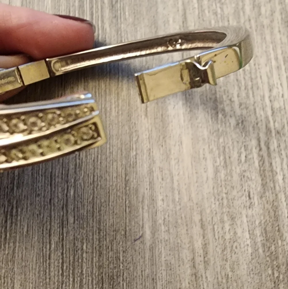 Swarovski Silver Tone Oval Bangle Bracelet‎